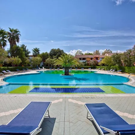 L'oasi Di Ottiolu Aparthotel *
